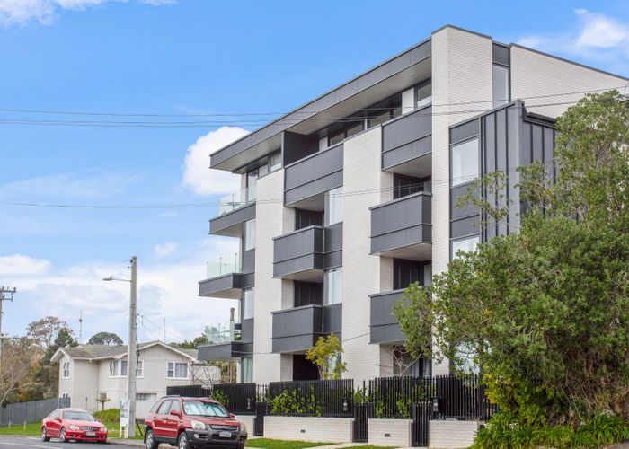  at 204/1 Willoughby Avenue, Howick, Auckland