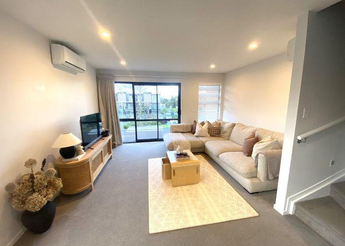 at 2 Carder Court, Hobsonville, Waitakere City, Auckland
