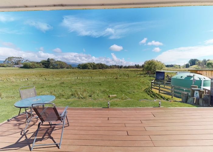  at 49 Hokio Sand Road, Hokio Beach, Levin