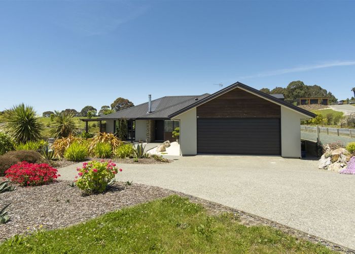  at 374 Pomona Road, Tasman