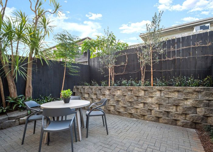  at 14/218 Captain Springs Road, Te Papapa, Auckland