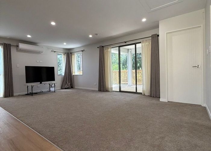  at 90 Point View Drive, East Tamaki Heights, Auckland