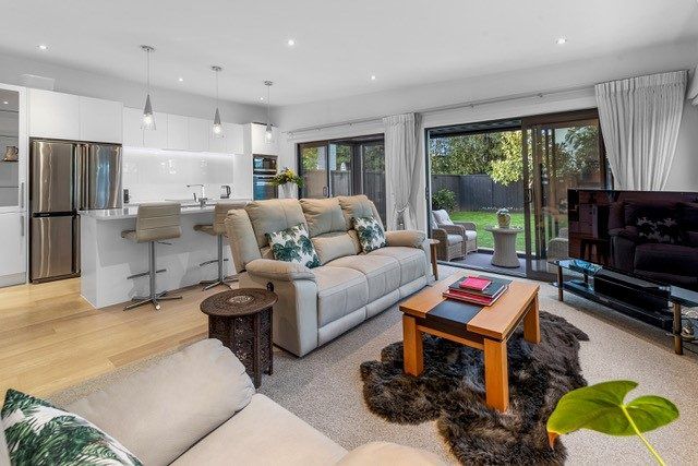  at 4 Milford Park Place, Milford, Auckland