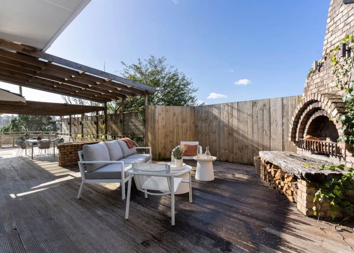  at 14 Roick Parade, Glen Eden, Auckland