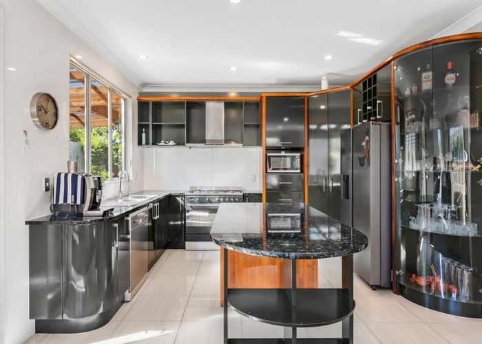  at 28 Cherrywood Crescent, Northpark, Auckland