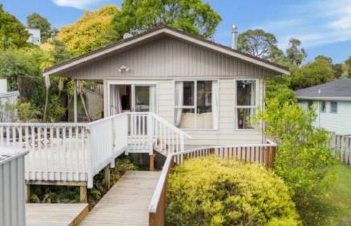  at 32 Terra Nova Street, Glen Eden, Auckland