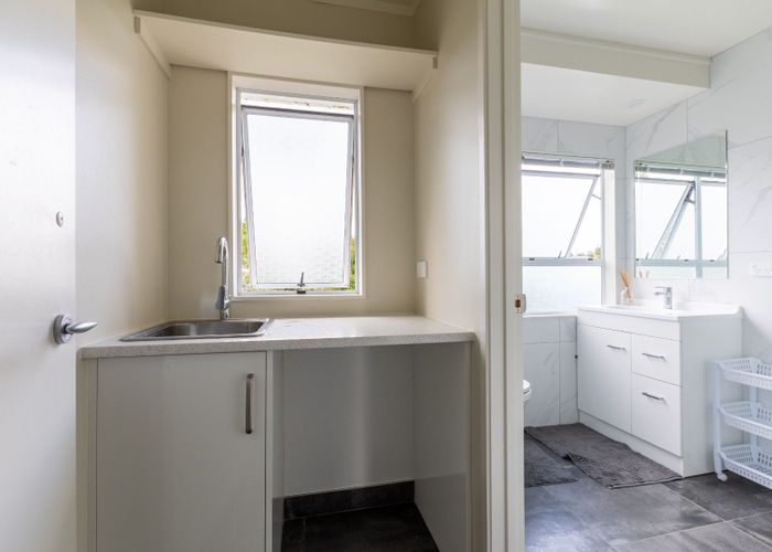 at 115 Athena Drive, Totara Vale, North Shore City, Auckland