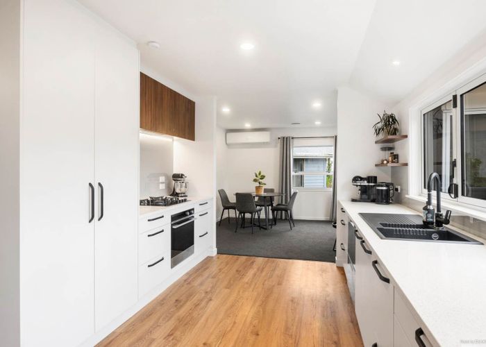  at 114 Sunnyside Road, Sunnyvale, Waitakere City, Auckland