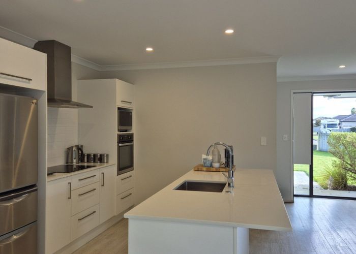 at Fearnley Grove, Pyes Pa, Tauranga, Bay Of Plenty