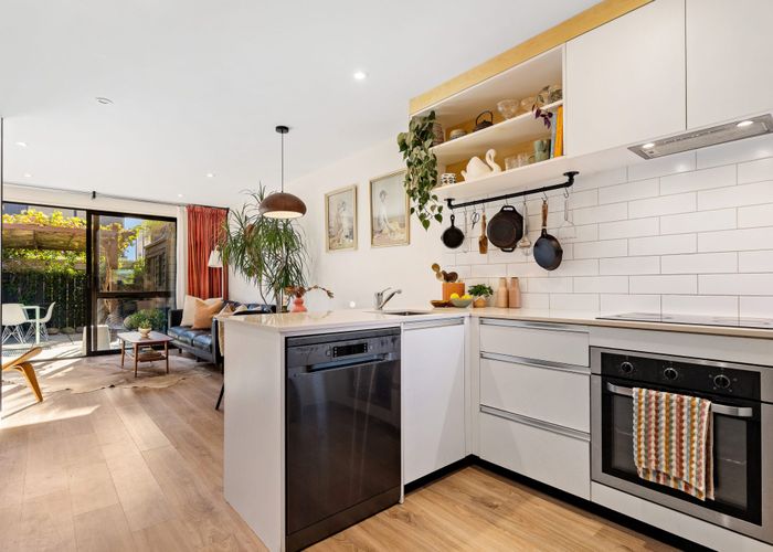  at 62 Ivy Nola Way, Henderson, Waitakere City, Auckland
