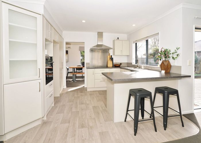  at 35 Farringdon Avenue, Rototuna North, Hamilton