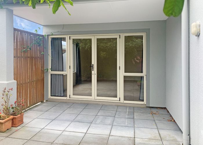  at 1/112 Clarence Street, Hamilton Lake, Hamilton