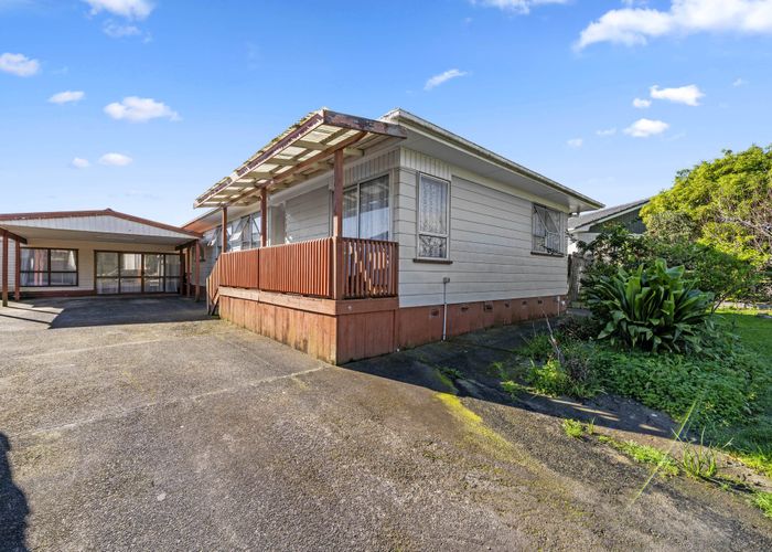  at 13 Navigator Place, Papatoetoe, Manukau City, Auckland