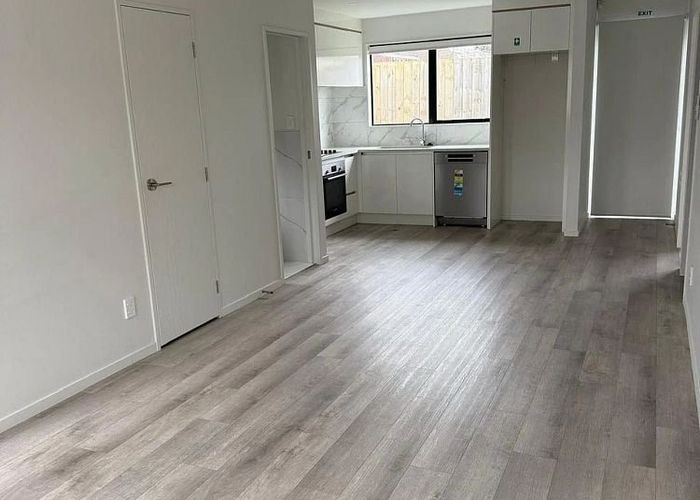  at 4/30 Arnwood Street, Manurewa, Manukau City, Auckland