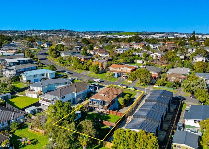  at 18 Jade Avenue, Pakuranga Heights, Manukau City, Auckland