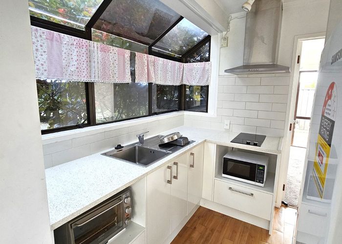  at 6/327 Hobsonville Street, Hobsonville, Waitakere City, Auckland