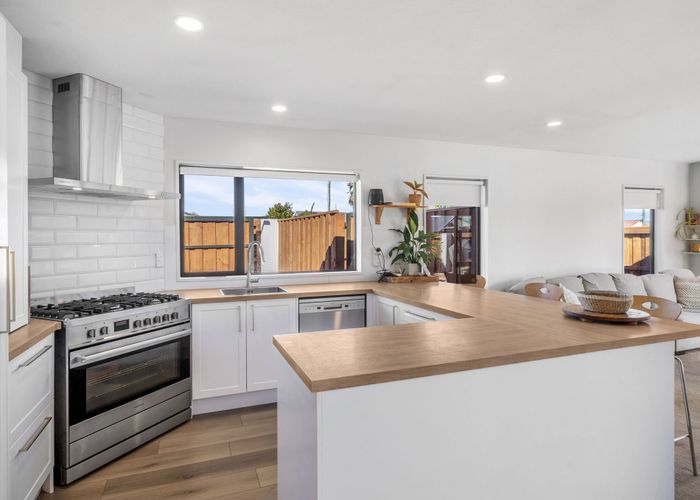  at 1/126 Halswell Junction Road, Halswell, Christchurch