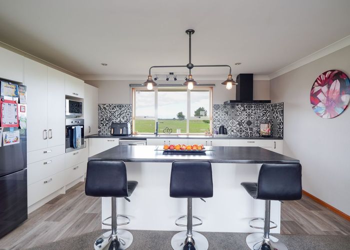  at 381 Bay Road, West Plains