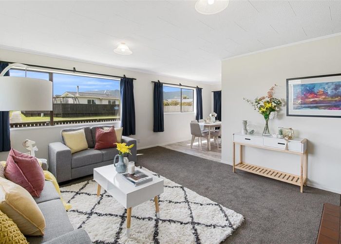  at 18 Reeves Street, Waikanae Beach, Waikanae