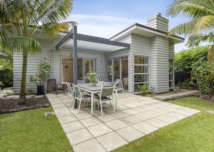  at 4A Greenwoods Close, Titirangi, Auckland