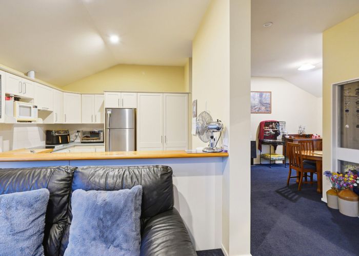  at 10 Wilmington Place, Shirley, Christchurch City, Canterbury