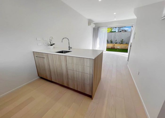  at 11/124 Taylors Road, Mount Albert, Auckland City, Auckland