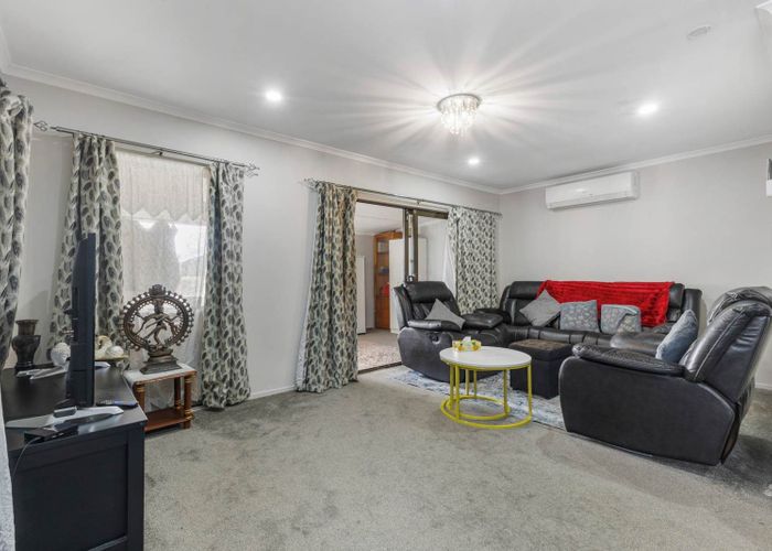  at 2/331 Weymouth Road, Weymouth, Manukau City, Auckland