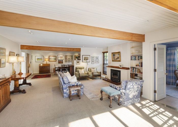  at 48 Memorial Avenue, Fendalton, Christchurch City, Canterbury