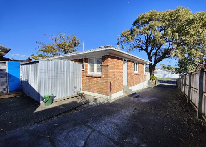  at 20 Minaret Drive, Bucklands Beach, Manukau City, Auckland