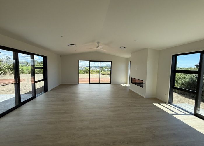  at 7 Johnson Place, Silverdale, Rodney, Auckland