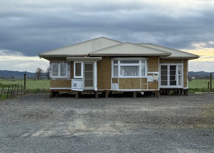  at Ngatea, Hauraki, Waikato