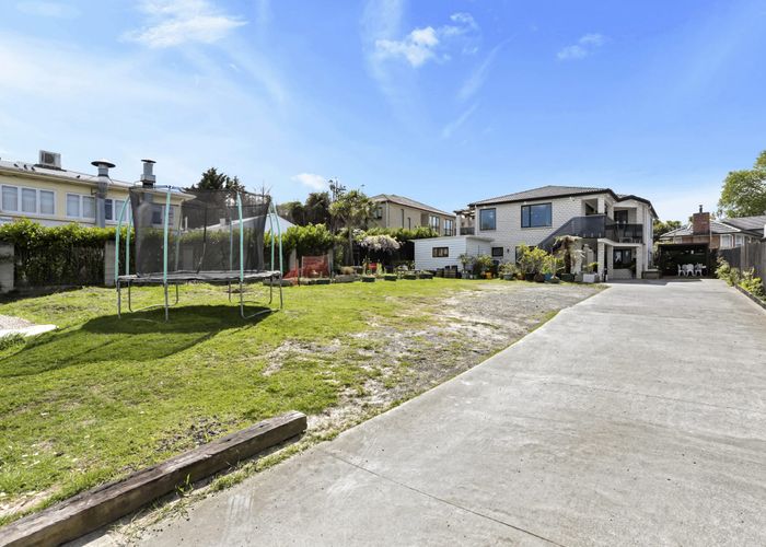  at 290 Blockhouse Bay Road, Avondale, Auckland