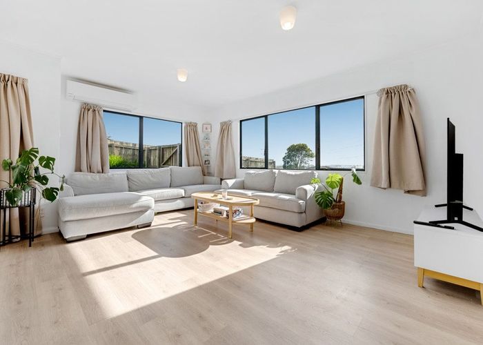  at 25 Aspiring Avenue, Clover Park, Auckland