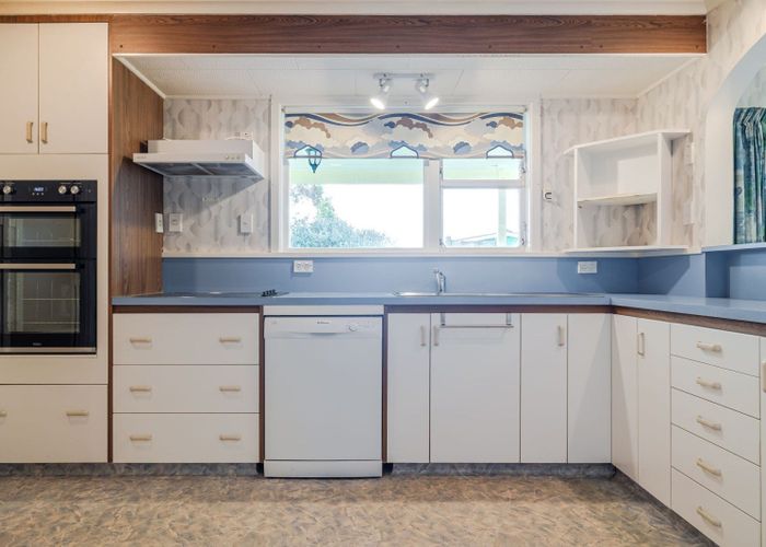  at 38 Peters Avenue, Cloverlea, Palmerston North