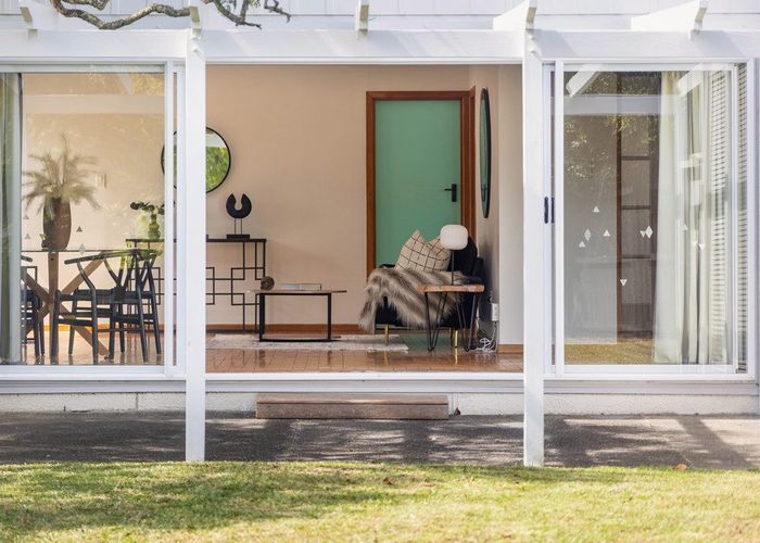  at 43 Peter Buck Road, New Windsor, Auckland