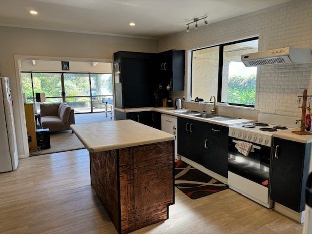  at 388 Kaitemako Road, Welcome Bay, Tauranga