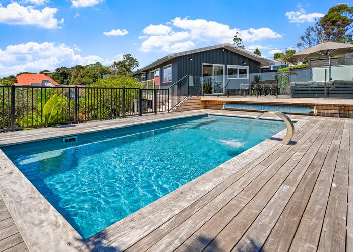  at 300 Whangaparaoa Road, Red Beach, Rodney, Auckland