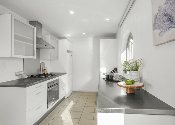  at 1B/10 Park Avenue, Epuni, Lower Hutt, Wellington