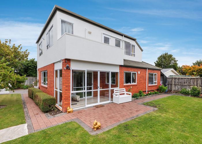  at 33 Coniston Avenue, Ilam, Christchurch City, Canterbury
