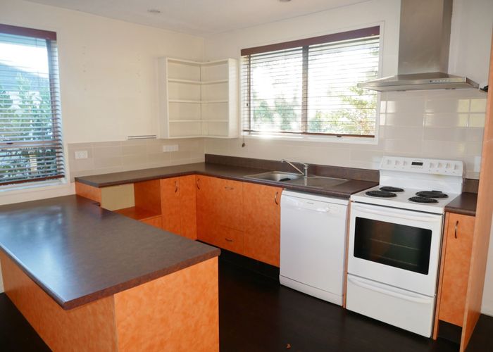  at 2/49 Chichester St, Woolston, Christchurch City, Canterbury