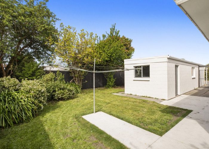  at 2/21a Quinns Road, Shirley, Christchurch City, Canterbury