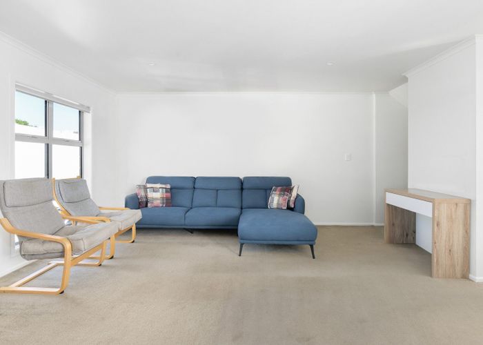  at 1/9 Vialou Street, Hamilton Central, Hamilton