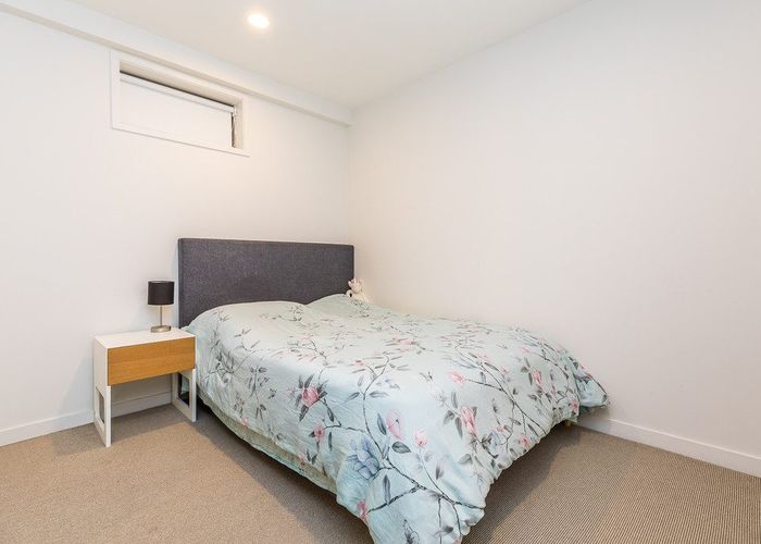  at 208/10 Lion Place, Epsom, Auckland