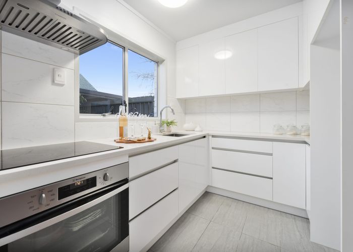  at 2/43 Rimu Street, New Lynn, Waitakere City, Auckland