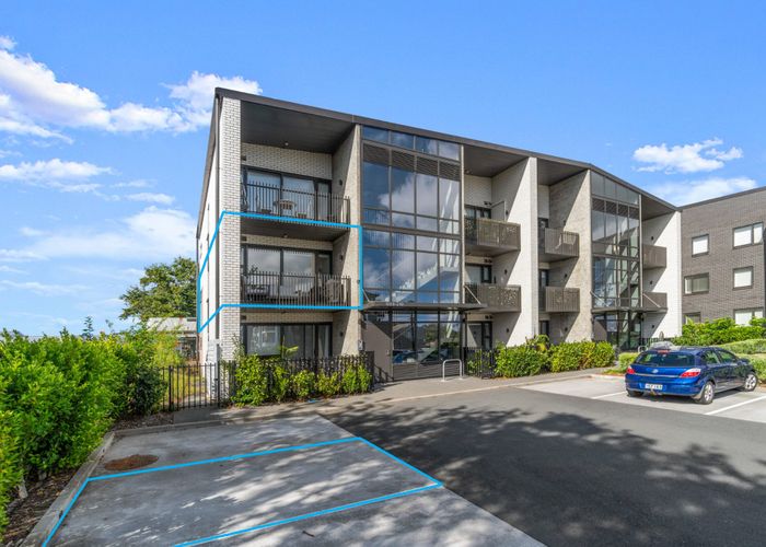  at 110/165 Lake Road, Northcote, Auckland