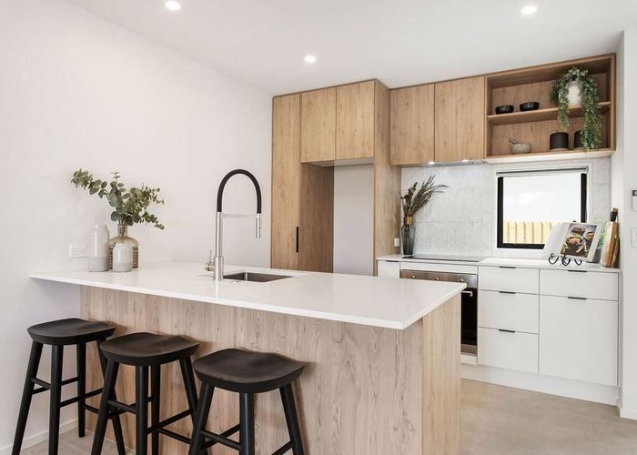  at 2/80 Milton Street, Somerfield, Christchurch