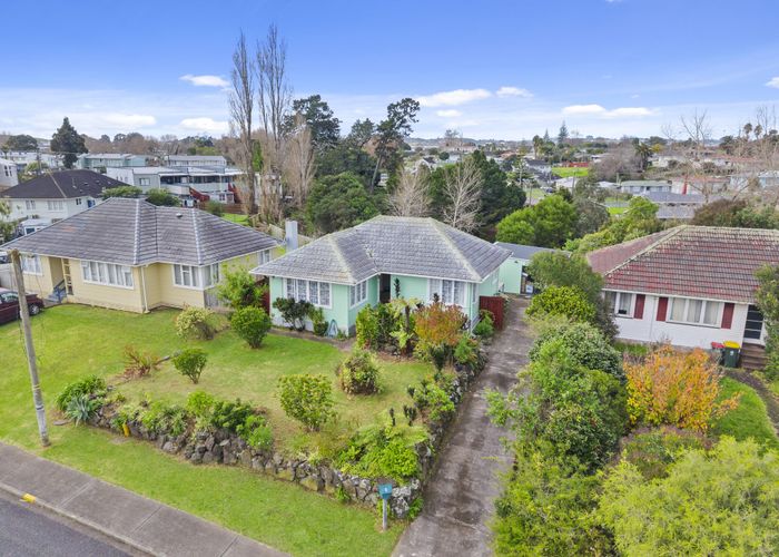  at 6 Lawrence Place, Otara, Manukau City, Auckland