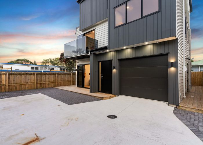  at 3/65 Te Kanawa Crescent, Henderson, Waitakere City, Auckland