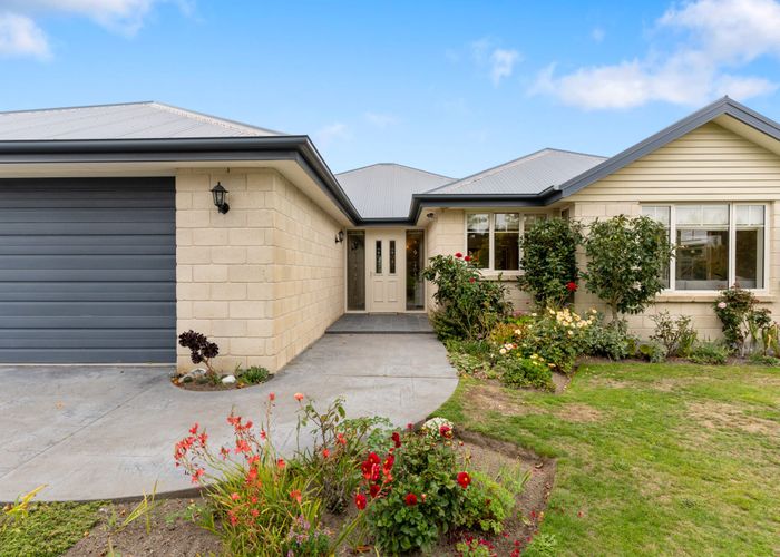  at 76 Rothesay Road, Parklands, Christchurch