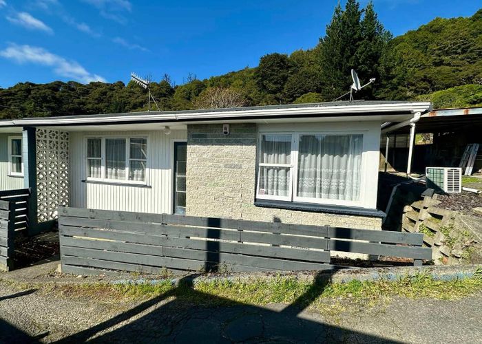  at 2/26 Puriri Street, Wainuiomata, Lower Hutt, Wellington